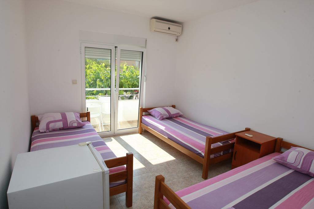 Guest House Ugljevarevic Budva Room photo