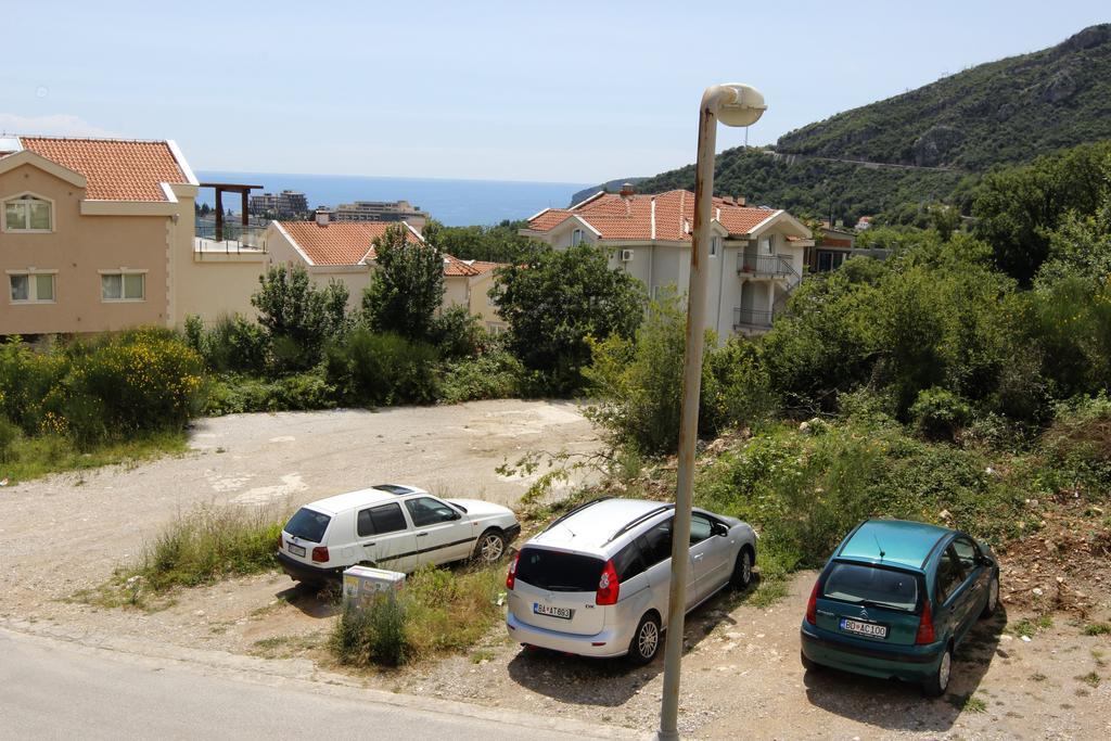 Guest House Ugljevarevic Budva Exterior photo