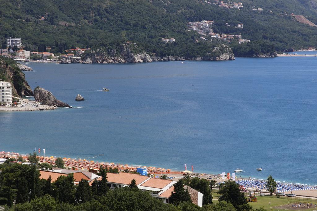 Guest House Ugljevarevic Budva Exterior photo