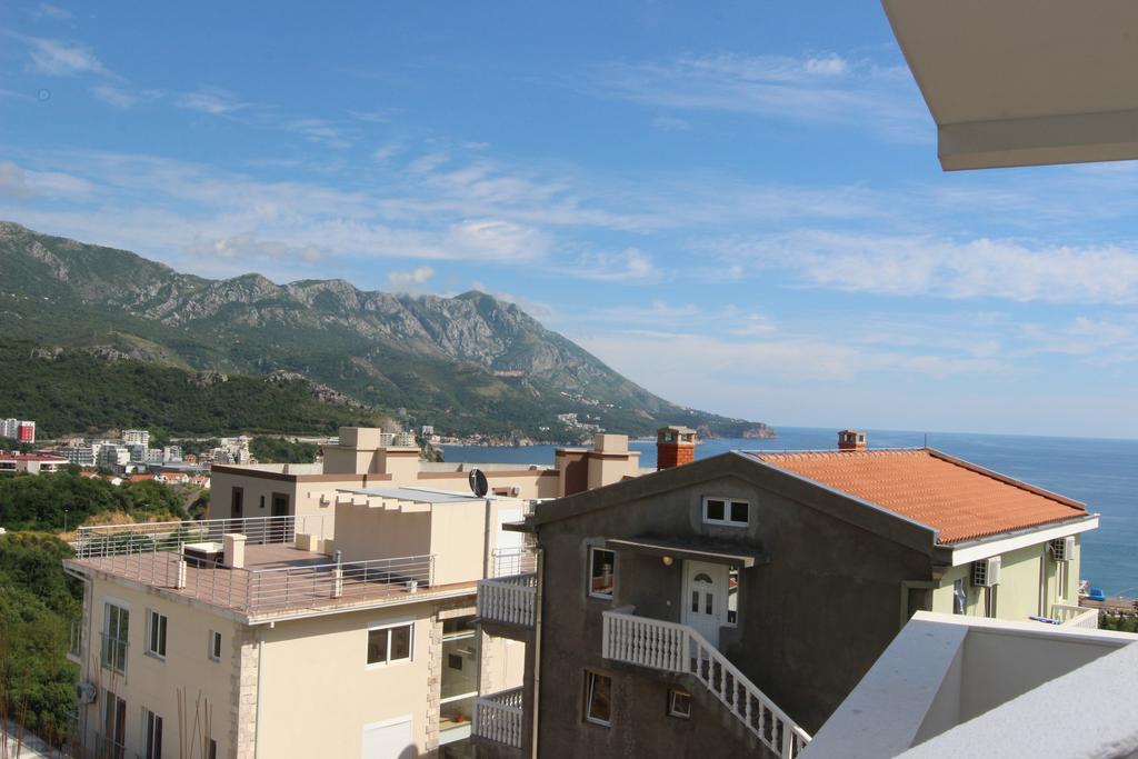 Guest House Ugljevarevic Budva Exterior photo